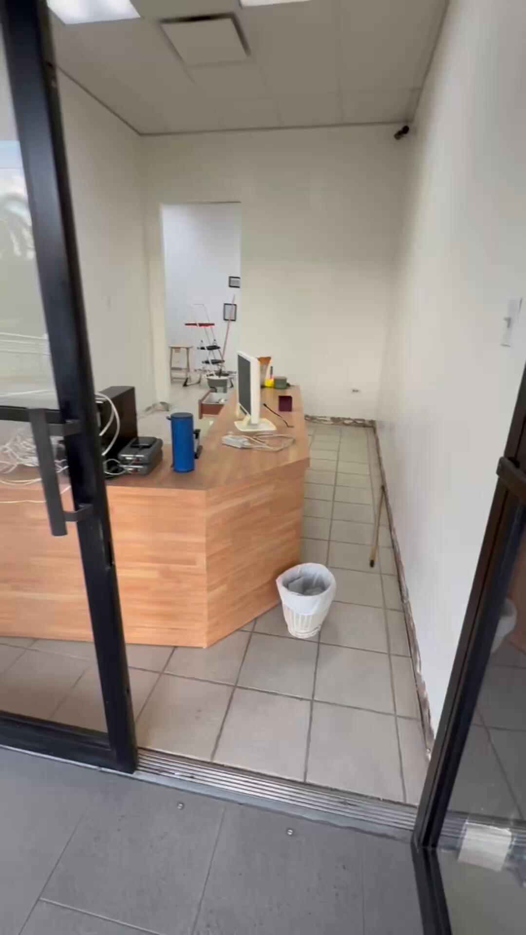 Piso Flotante Puerto Rico. Comercial